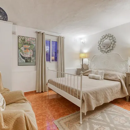 Quaint 2br House Of Character With Private Terrace By 360 Estates Holiday home Cospicua