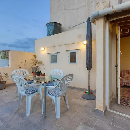 Quaint 2br House Of Character With Private Terrace By 360 Estates * Cospicua