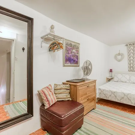 Quaint 2br House Of Character With Private Terrace By 360 Estates *
