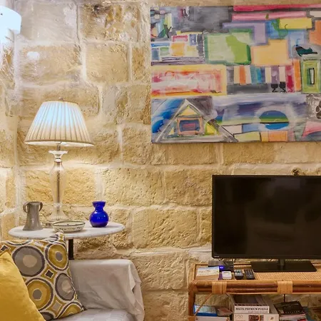 Quaint 2br House Of Character With Private Terrace By 360 Estates Ferienhaus Cospicua
